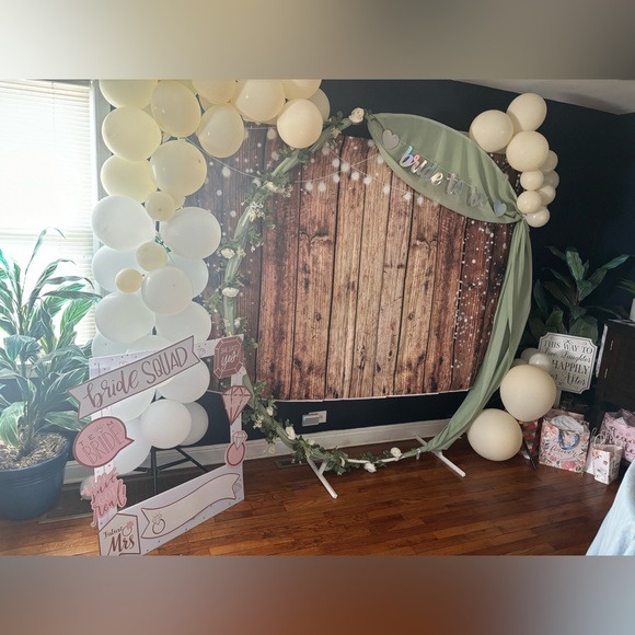 Meet your Posher, Krista - Picture 2 of 16